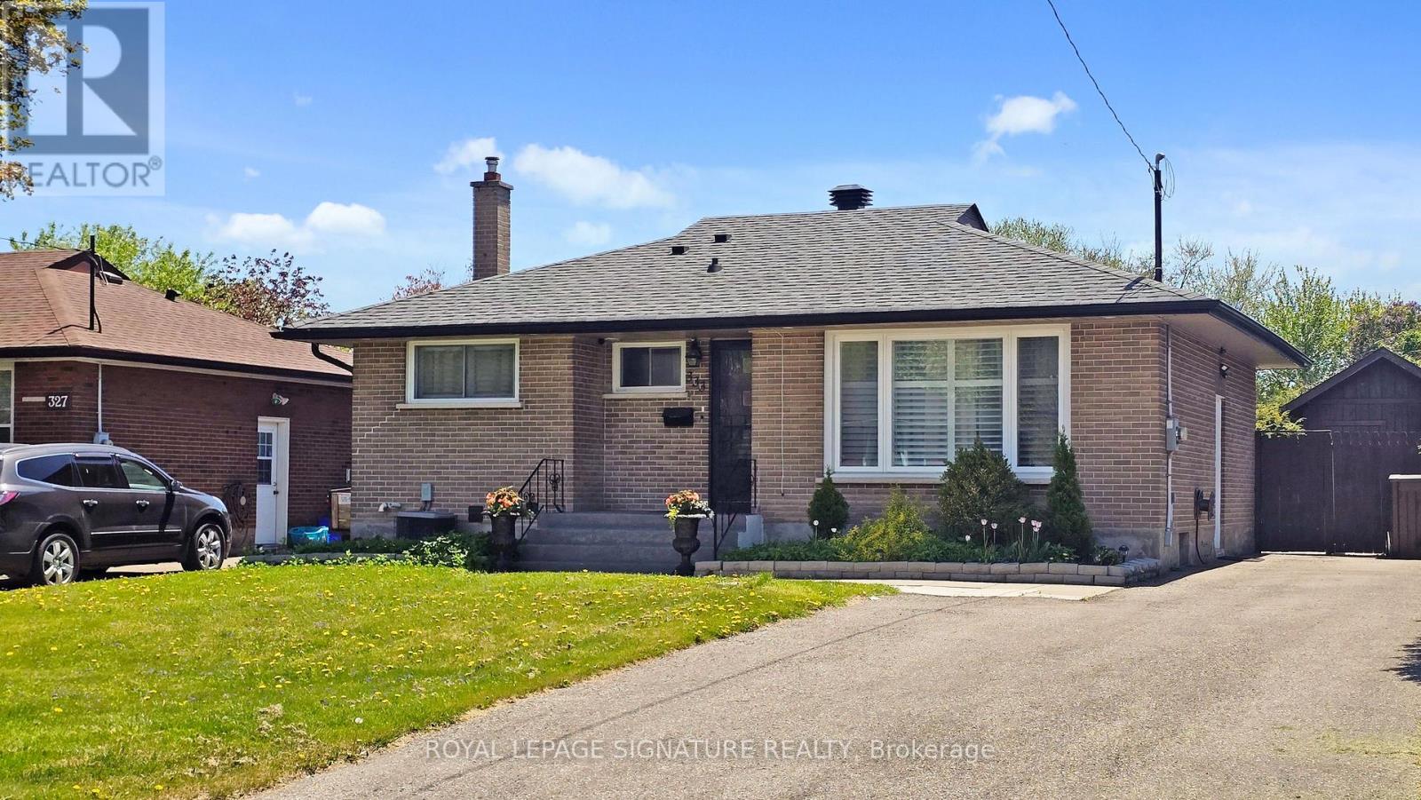 333 Ridgeway Avenue, Oshawa, Ontario L1J 2T9 - Photo 2 - E12890314