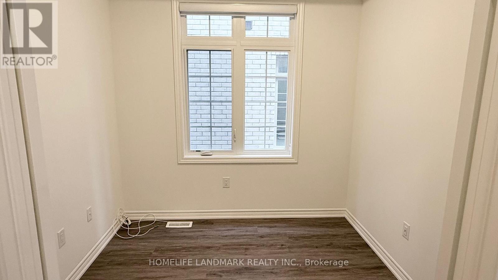 29 Sassafrass Road, Springwater, Ontario  L9X 2C6 - Photo 13 - S12974644