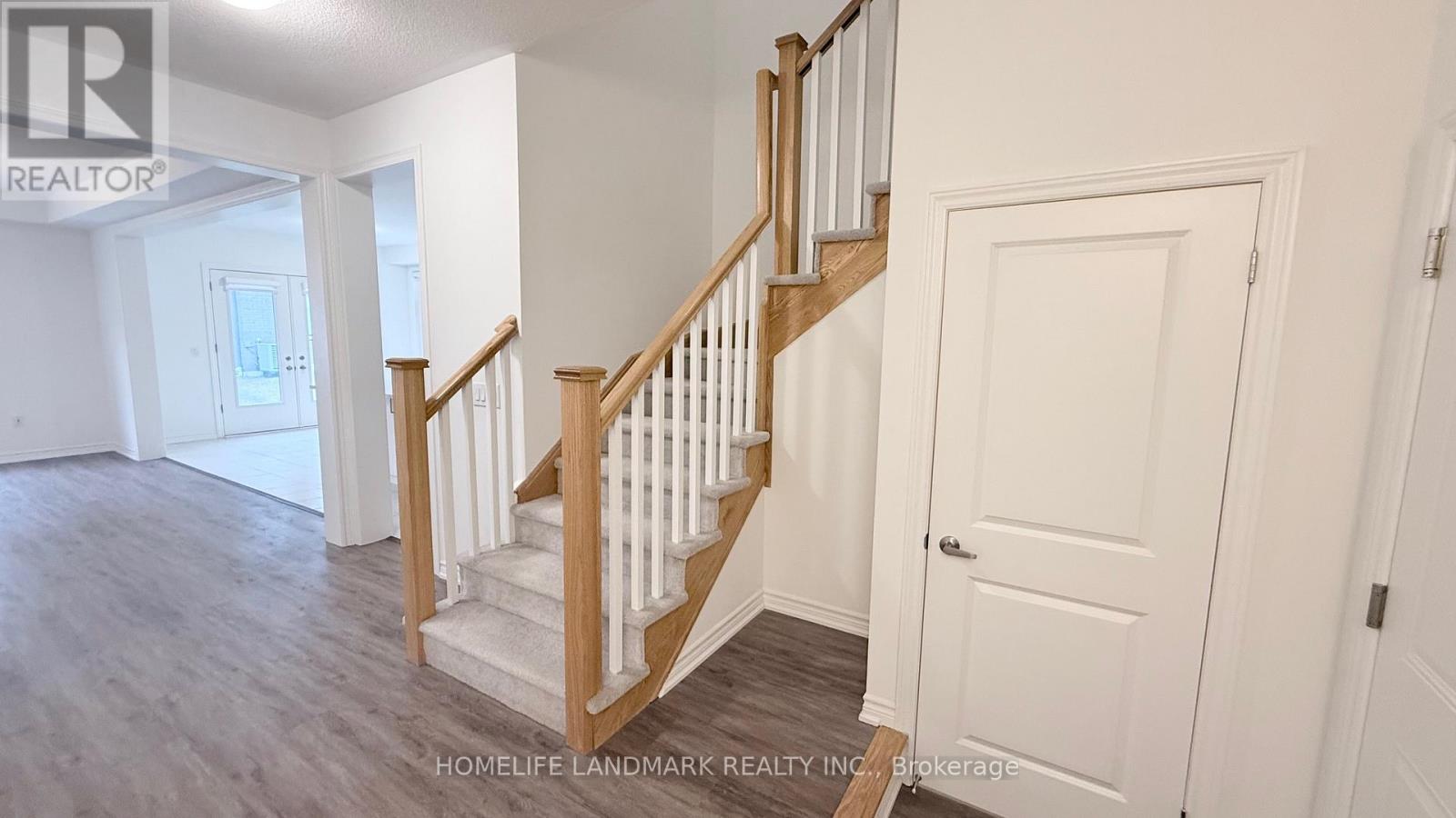 29 Sassafrass Road, Springwater, Ontario  L9X 2C6 - Photo 14 - S12974644