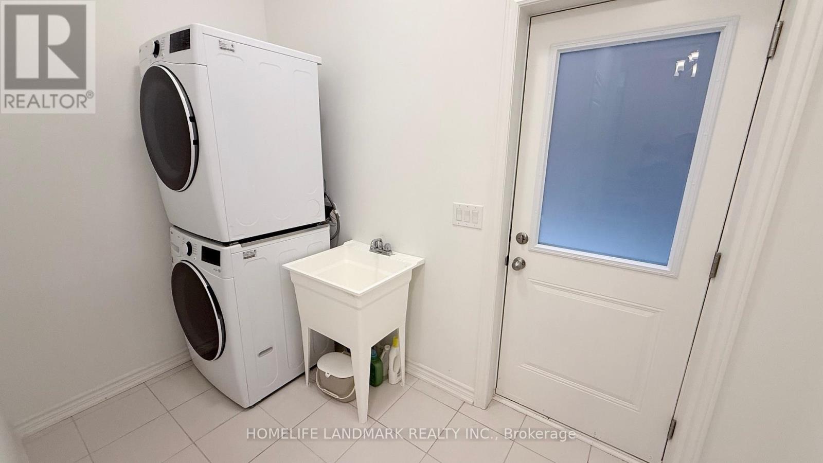 29 Sassafrass Road, Springwater, Ontario  L9X 2C6 - Photo 15 - S12974644