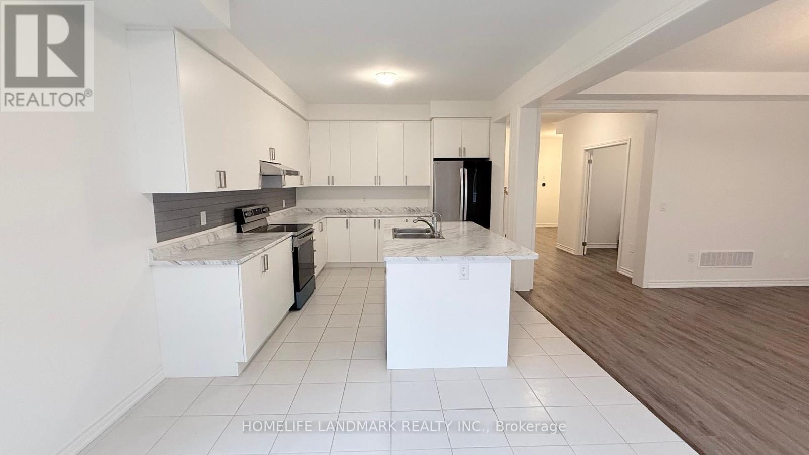 29 Sassafrass Road, Springwater, Ontario  L9X 2C6 - Photo 6 - S12974644