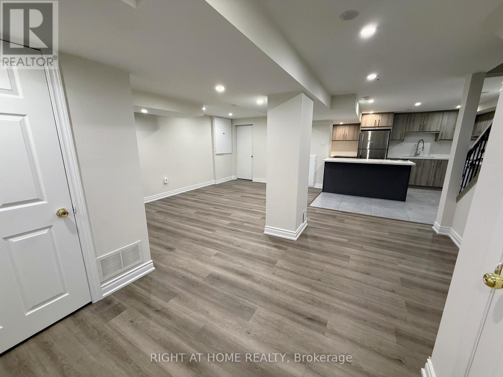 3419 DOVETAIL MEWS, Mississauga, Ontario