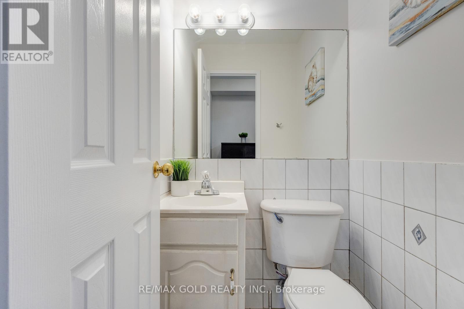 235 - 2095 Roche Court, Mississauga, Ontario  L5K 2C8 - Photo 11 - W12974624