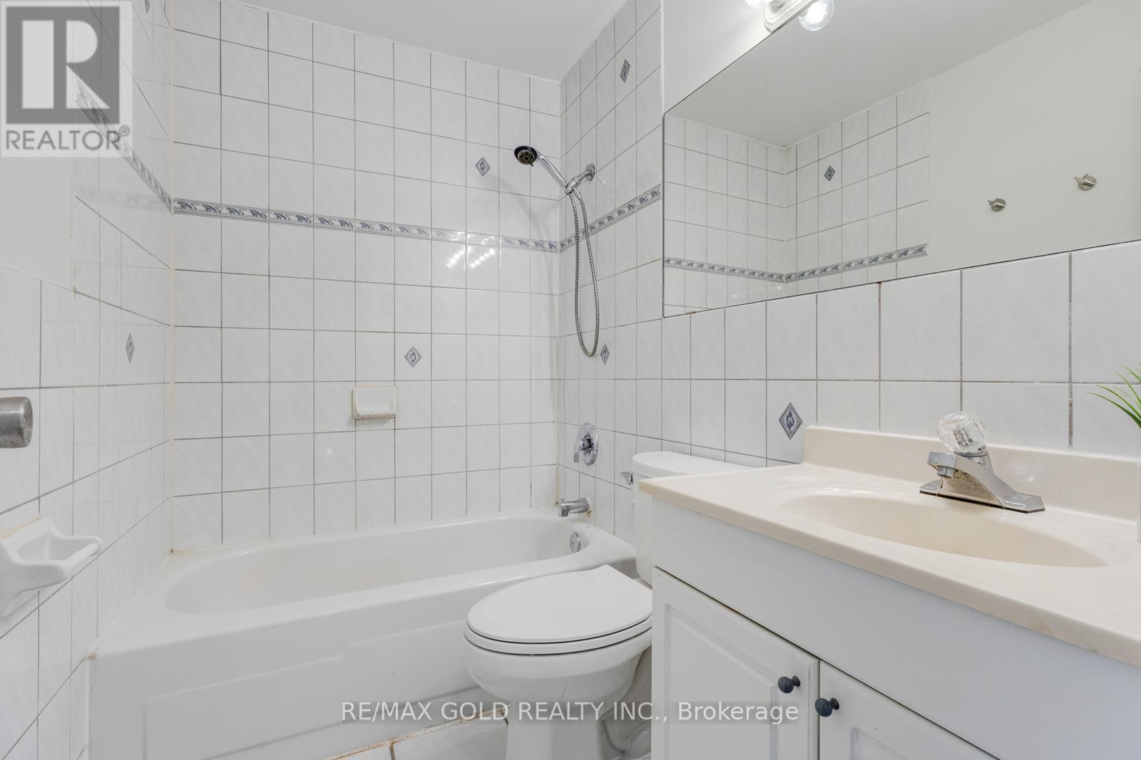 235 - 2095 Roche Court, Mississauga, Ontario  L5K 2C8 - Photo 16 - W12974624