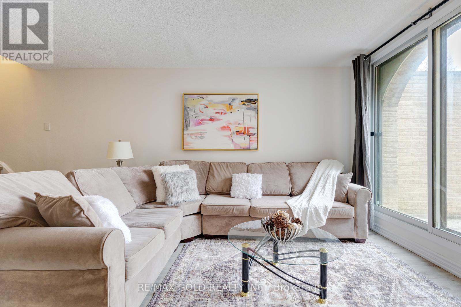 235 - 2095 Roche Court, Mississauga, Ontario  L5K 2C8 - Photo 7 - W12974624