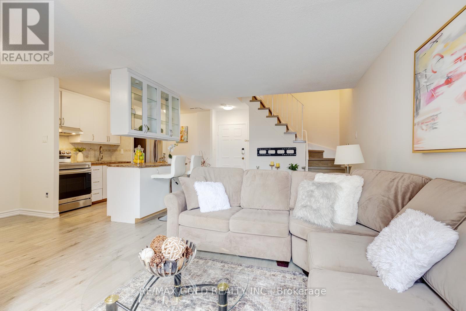 235 - 2095 Roche Court, Mississauga, Ontario  L5K 2C8 - Photo 8 - W12974624