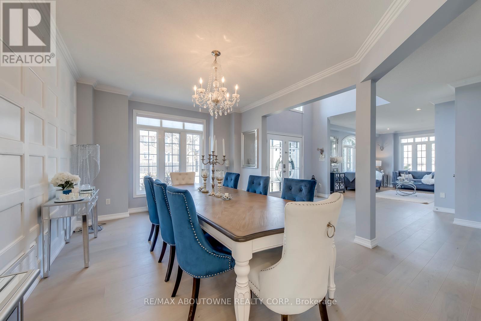 2389 Grand Oak Trail, Oakville, Ontario  L6M 4V4 - Photo 10 - W12974634