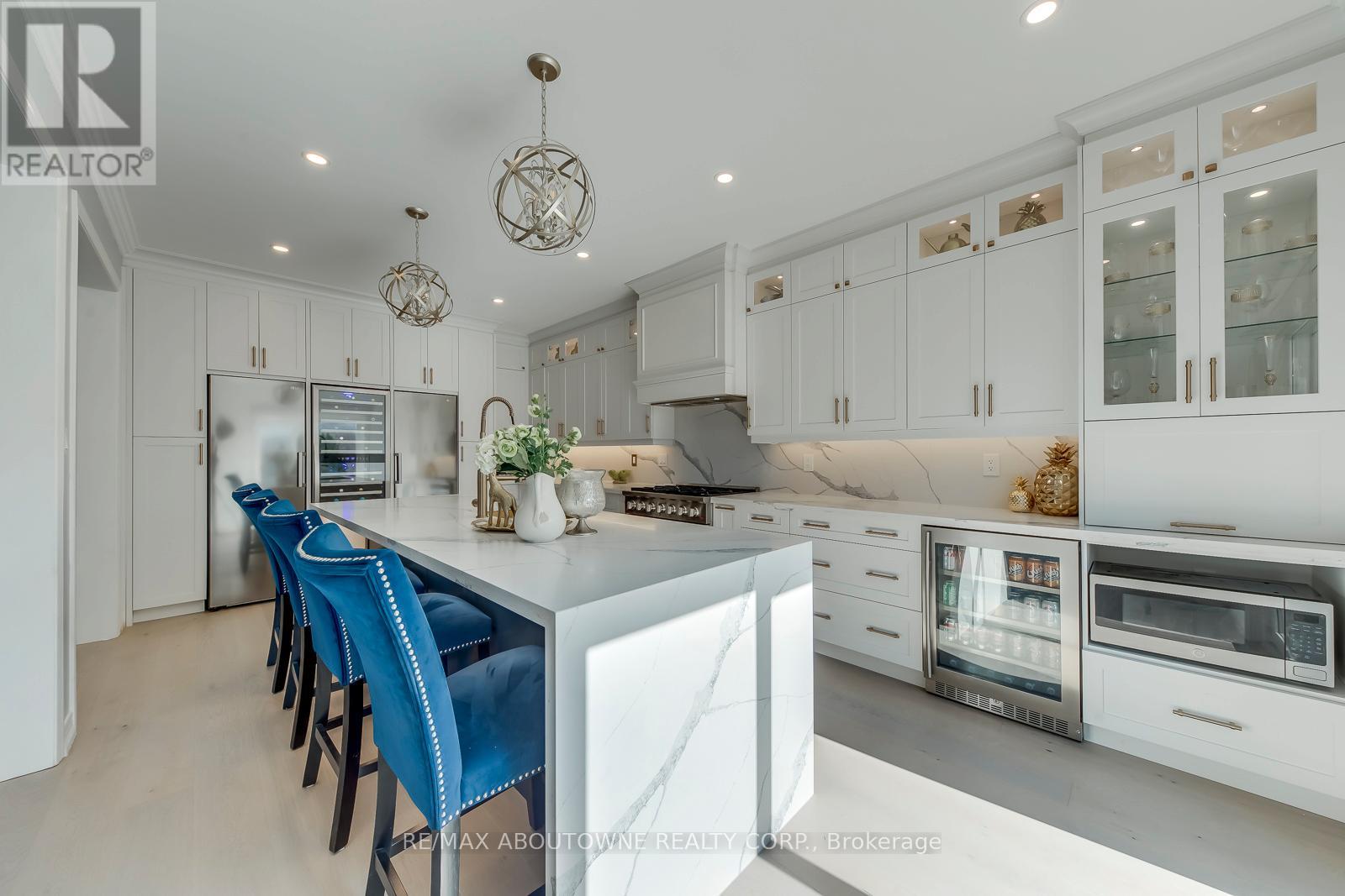 2389 Grand Oak Trail, Oakville, Ontario  L6M 4V4 - Photo 21 - W12974634