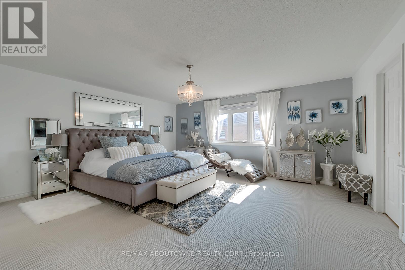 2389 Grand Oak Trail, Oakville, Ontario  L6M 4V4 - Photo 29 - W12974634