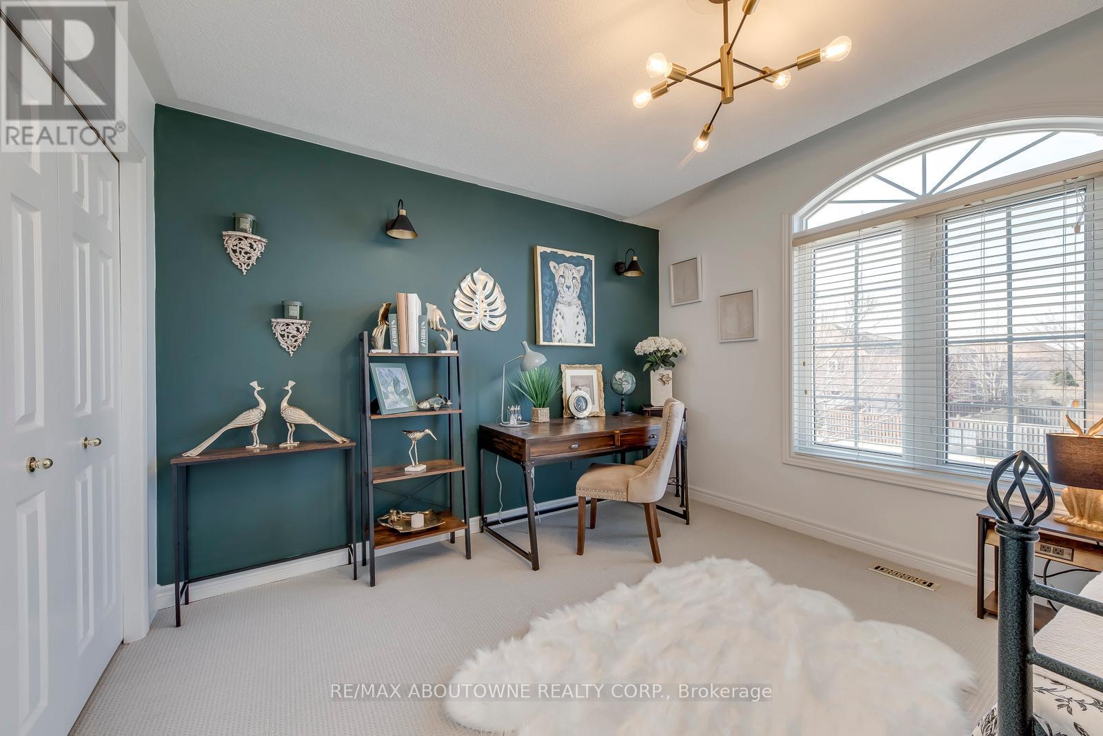 2389 Grand Oak Trail, Oakville, Ontario  L6M 4V4 - Photo 38 - W12974634