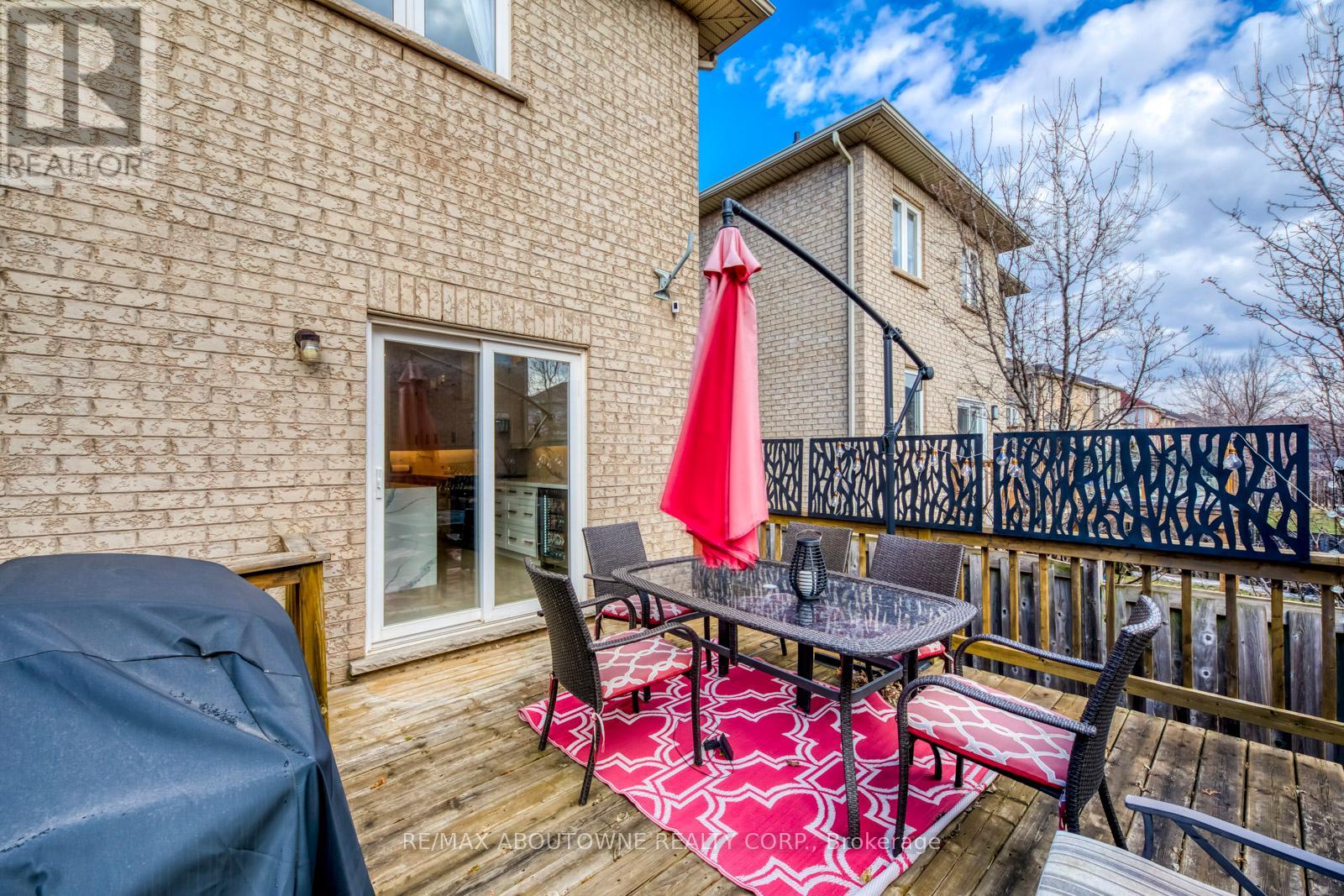 2389 Grand Oak Trail, Oakville, Ontario  L6M 4V4 - Photo 47 - W12974634