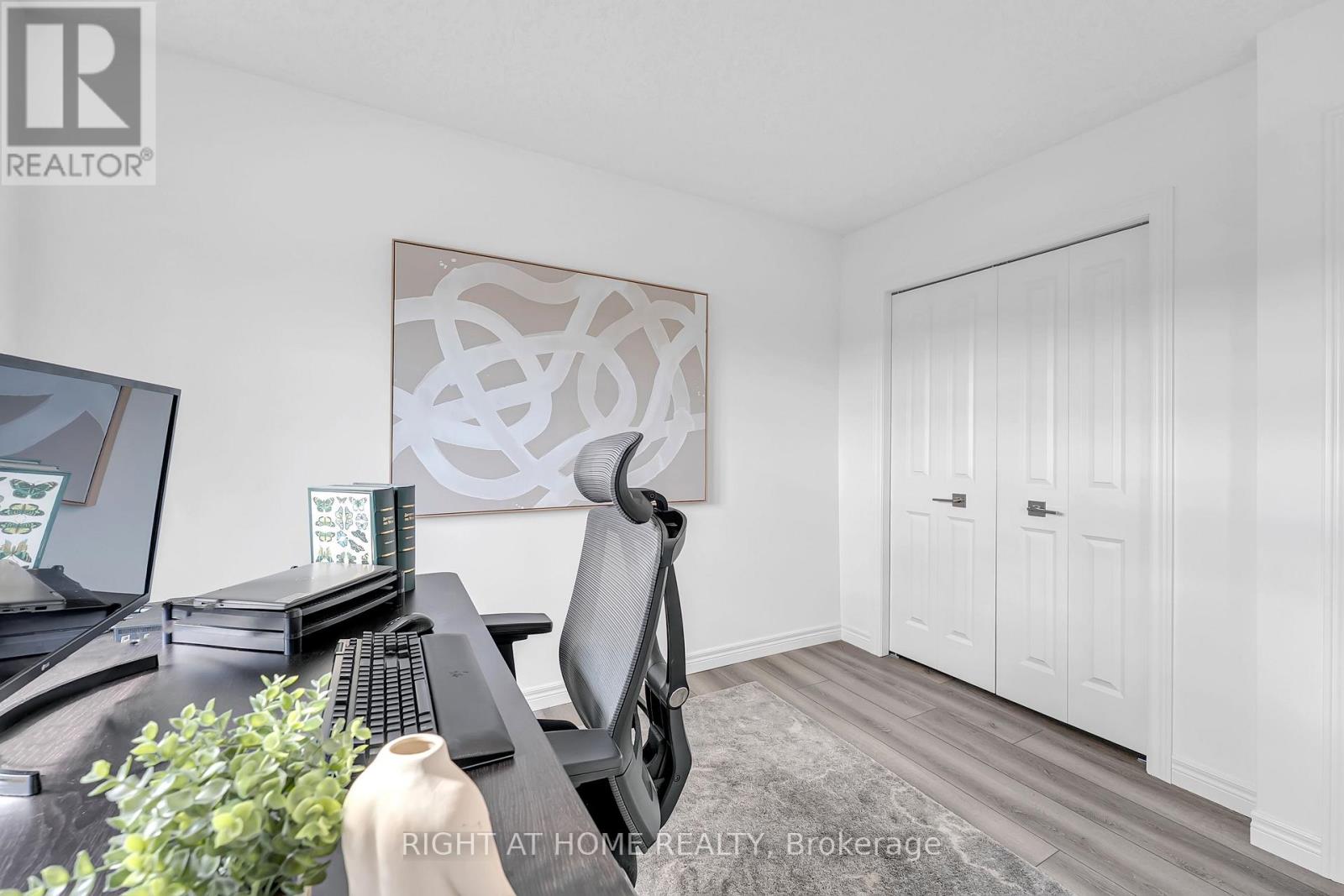 12 - 269 Watson Parkway N, Guelph, Ontario  N1E 0R3 - Photo 27 - X12974588