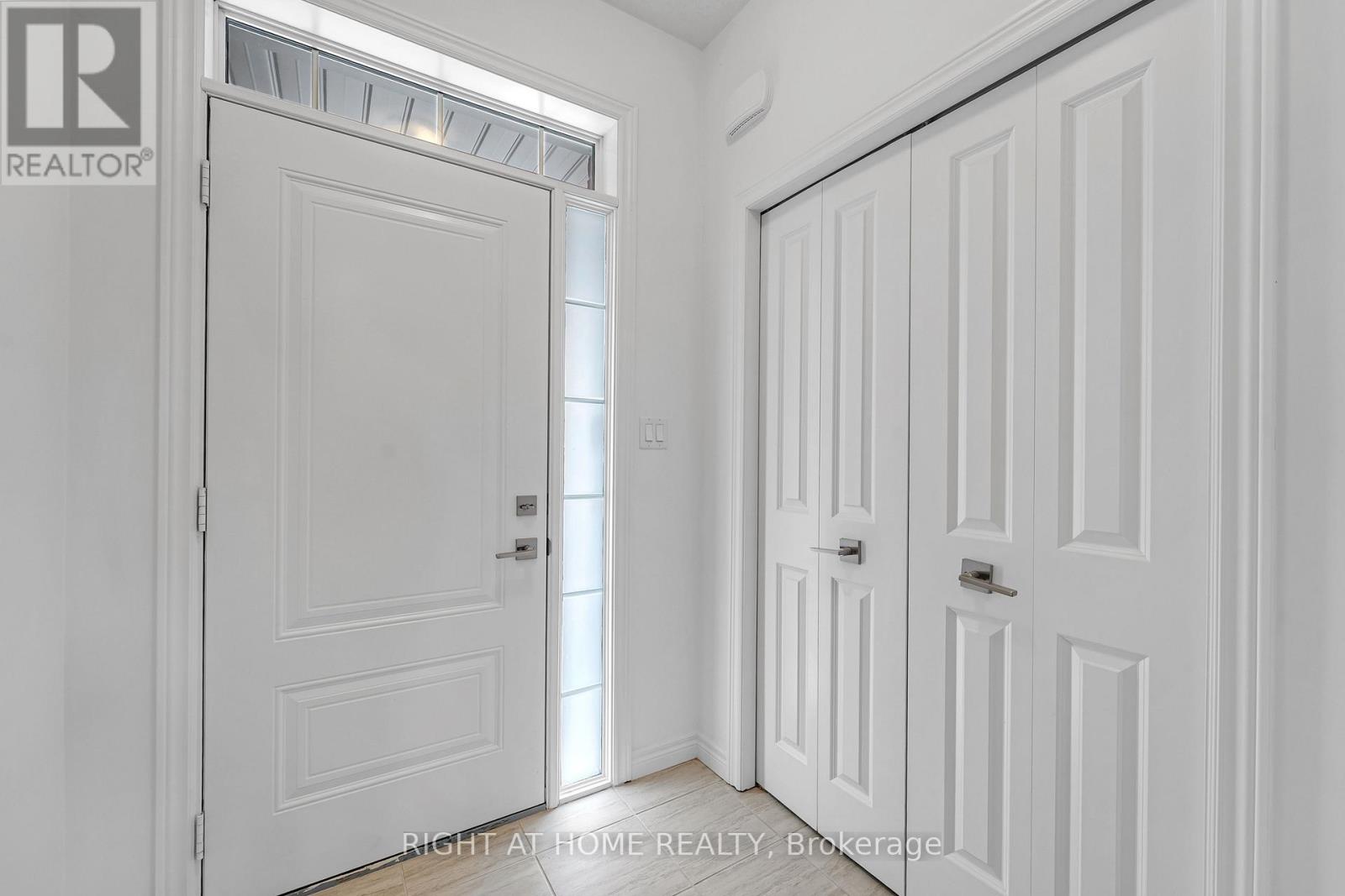 12 - 269 Watson Parkway N, Guelph, Ontario  N1E 0R3 - Photo 3 - X12974588