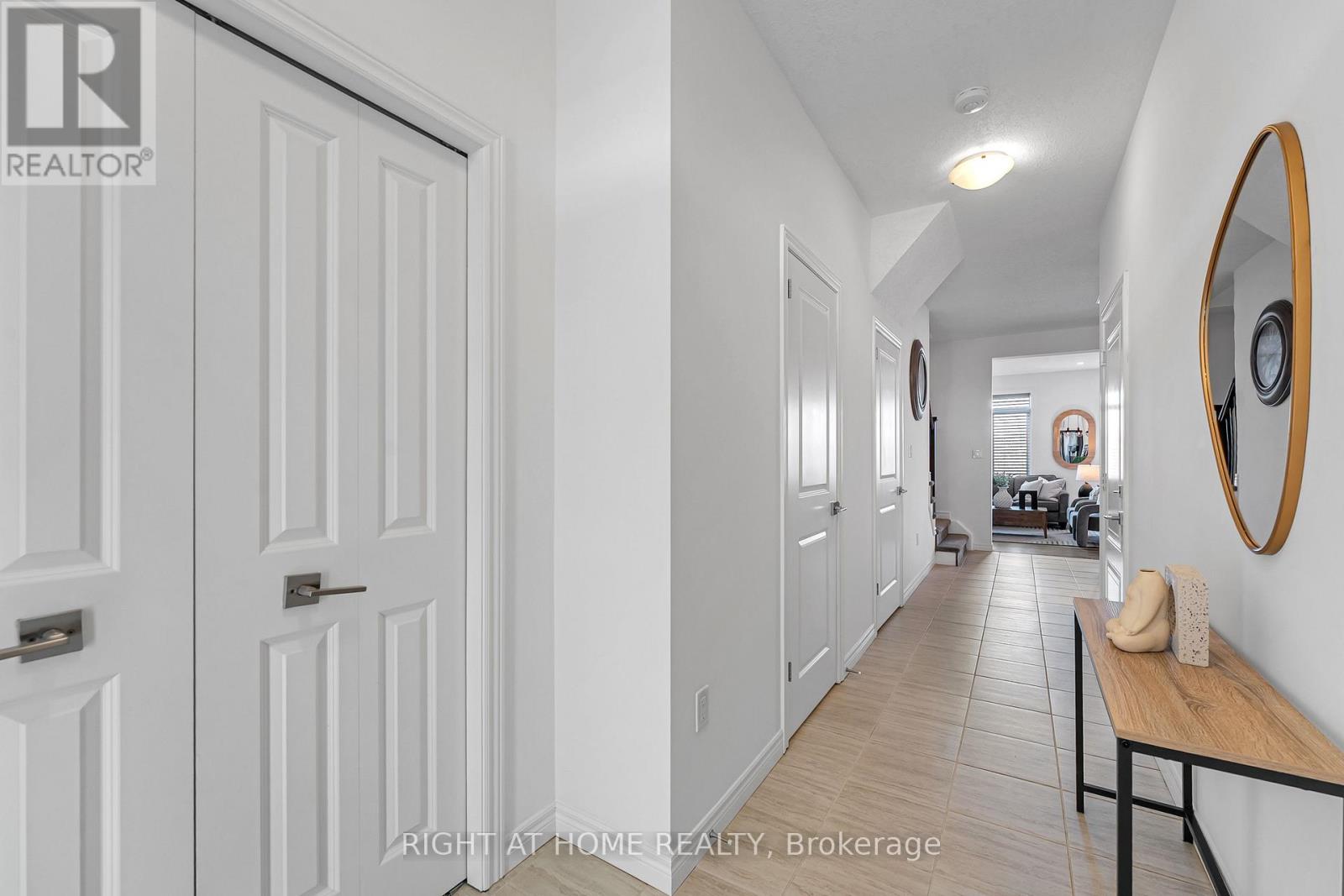 12 - 269 Watson Parkway N, Guelph, Ontario  N1E 0R3 - Photo 4 - X12974588