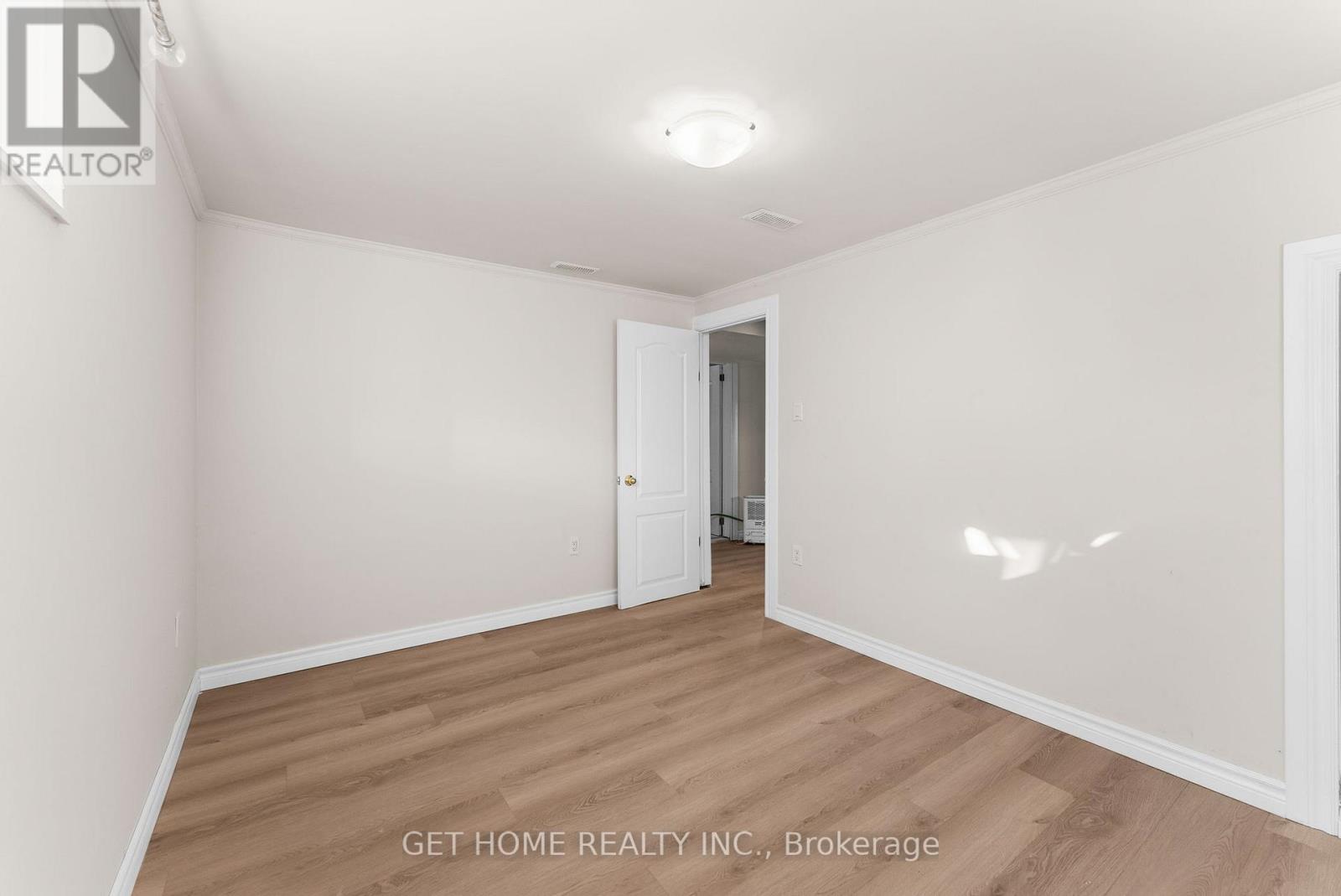 52 Pats Lane, Prince Edward County, Ontario  K0K 2T0 - Photo 36 - X12974612