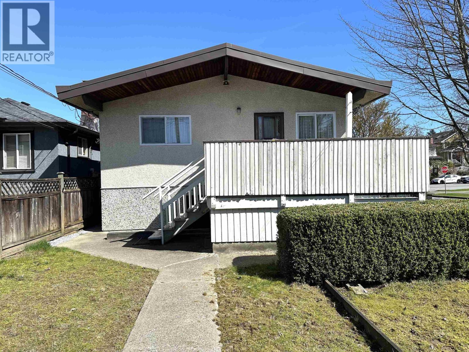 3191 Renfrew Street, Vancouver, British Columbia  V5M 3K9 - Photo 4 - R3108404