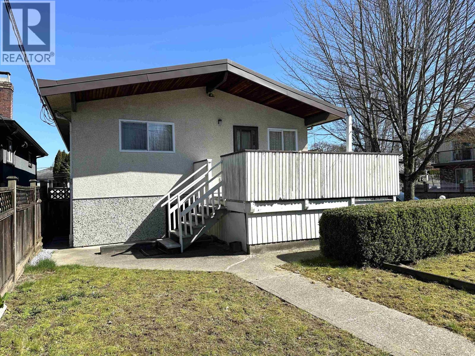 3191 Renfrew Street, Vancouver, British Columbia  V5M 3K9 - Photo 5 - R3108404