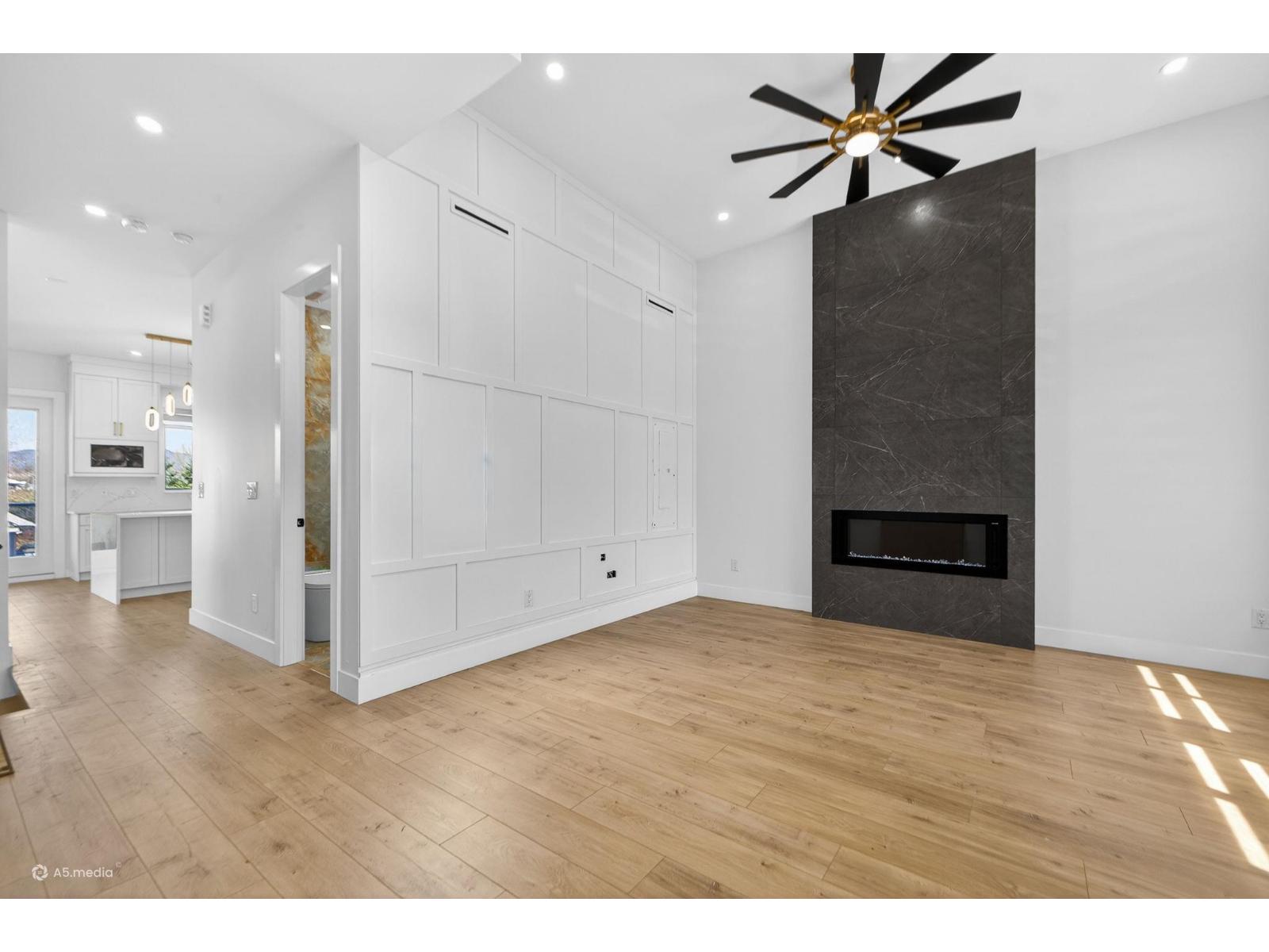 12927 115a Avenue, Surrey, British Columbia  V3R 2R3 - Photo 8 - R3108973