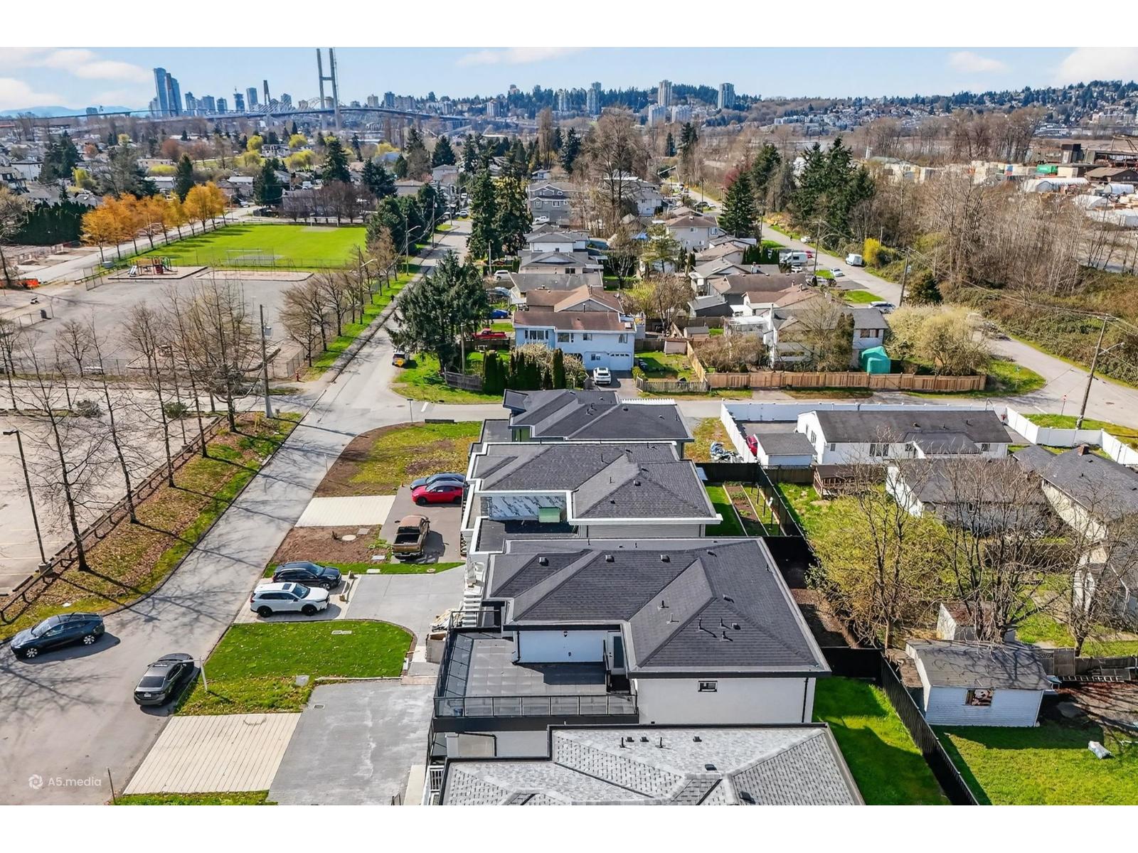 12927 115a Avenue, Surrey, British Columbia  V3R 2R3 - Photo 40 - R3108973