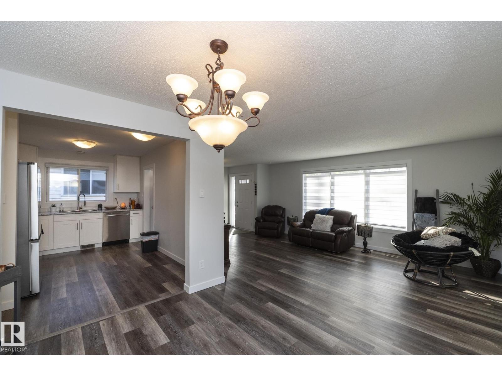 11427 90 St Nw, Edmonton, Alberta  T5B 3X8 - Photo 9 - E4481204