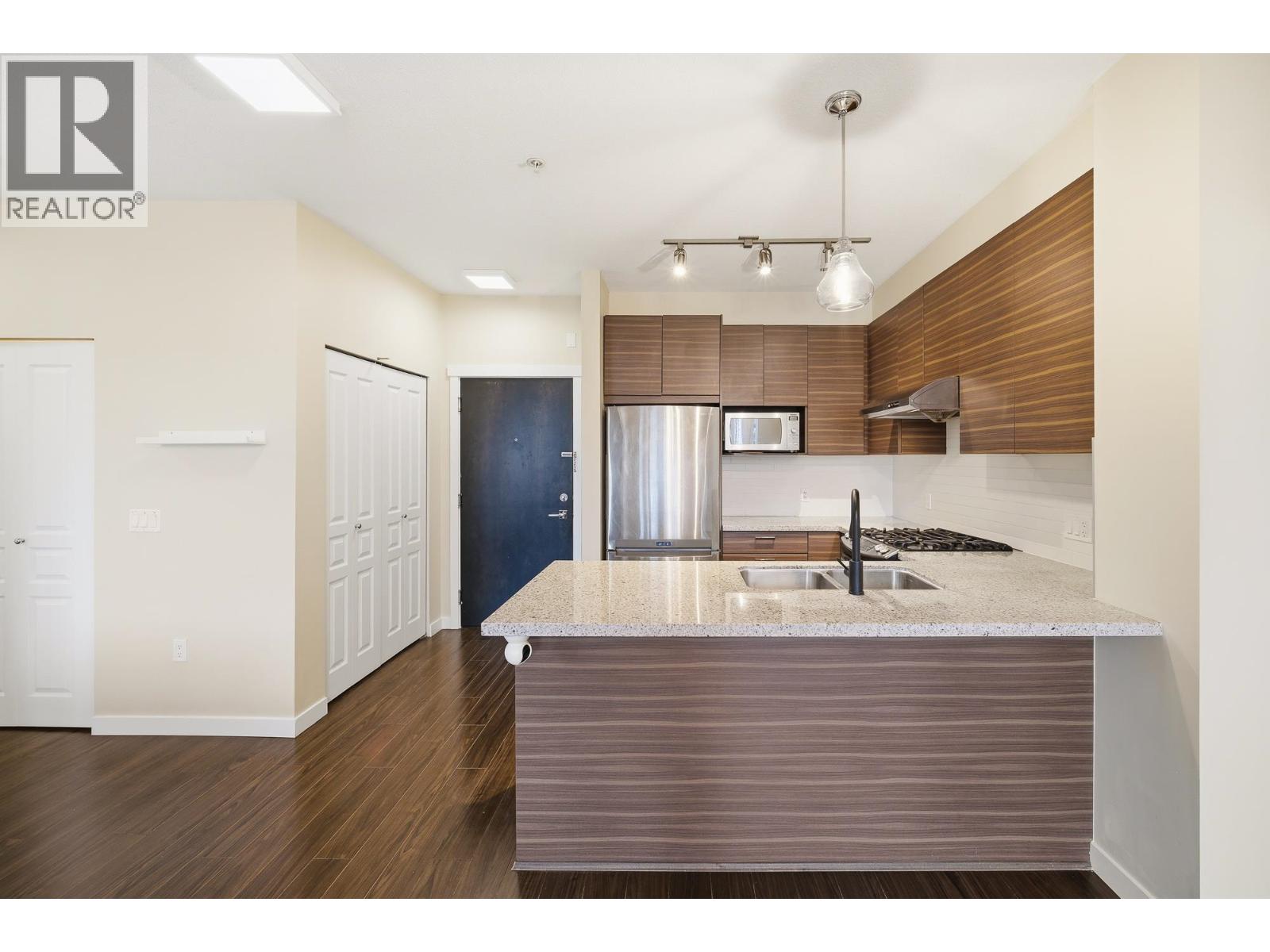 339 9388 Mckim Way, Richmond, British Columbia V6X 0J7 - Photo 14 - R3107613