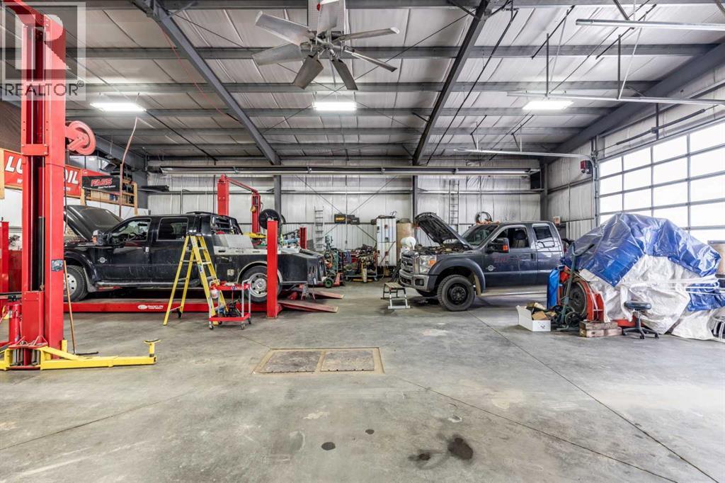 81 Brier Estates Way Nw, Medicine Hat, Alberta  T1C 0B2 - Photo 12 - A2300123