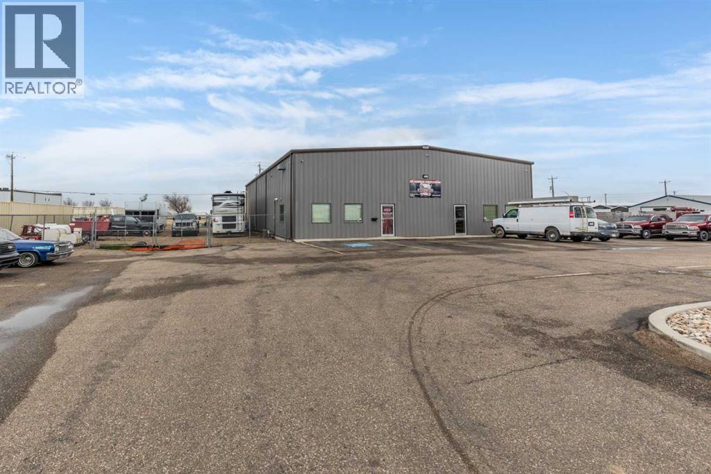 81 Brier Estates Way Nw, Medicine Hat, Alberta  T1C 0B2 - Photo 4 - A2300123