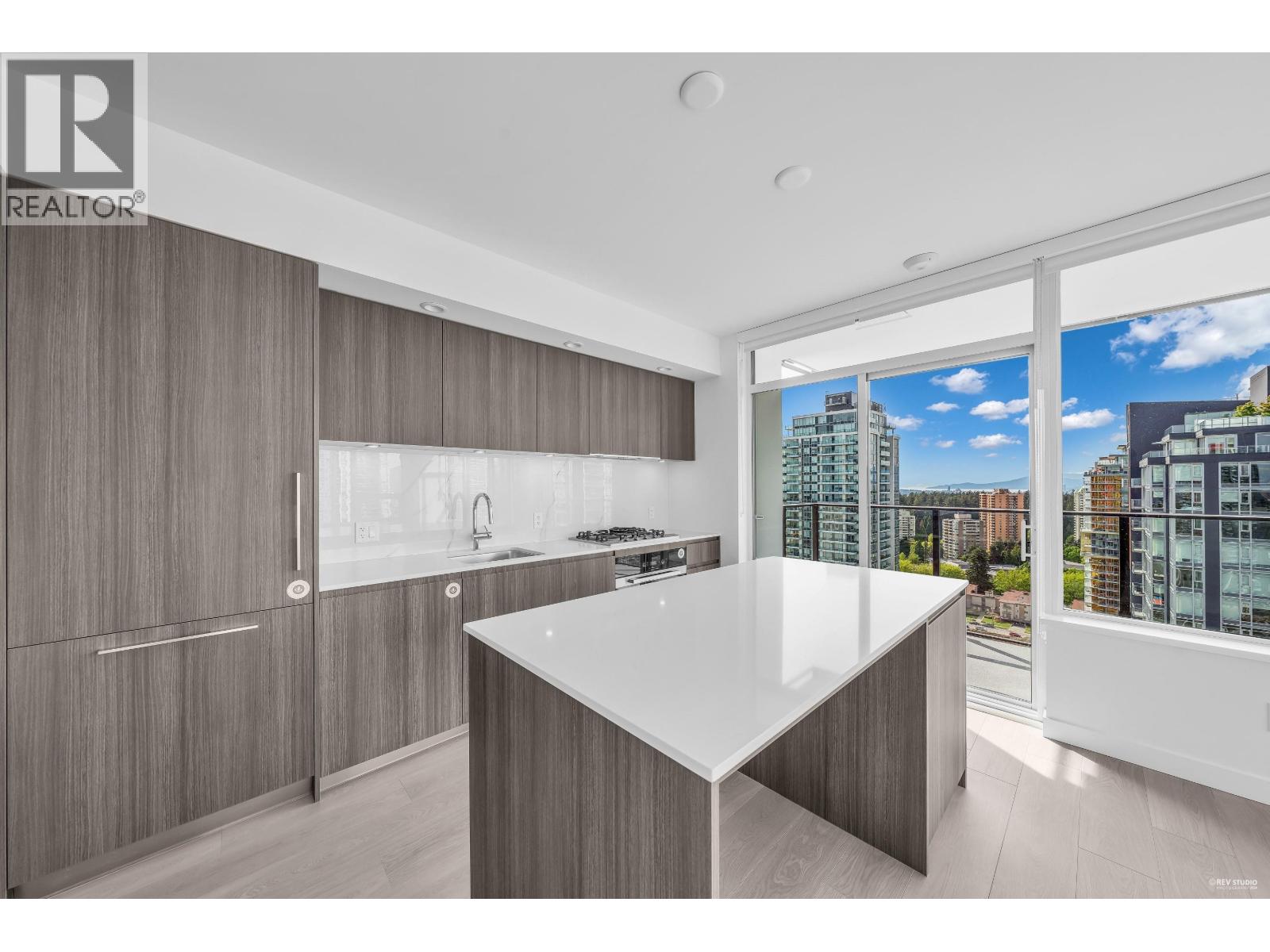 809 6537 Telford Avenue, Burnaby, British Columbia  V5H 0K9 - Photo 2 - R3107739