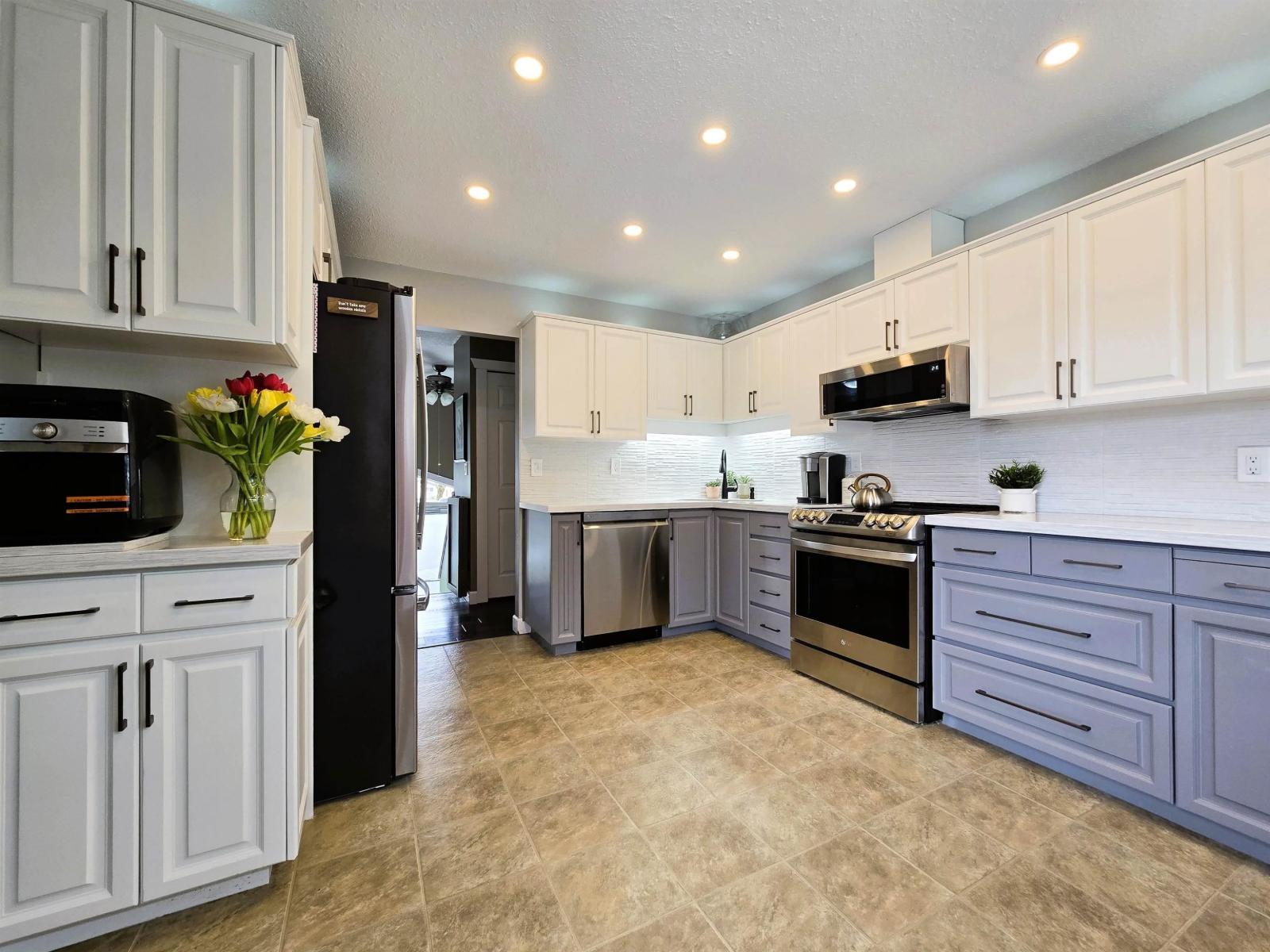 5887 184b Street Street, Surrey, British Columbia V3S 5S9 - Photo 5 - R3089878