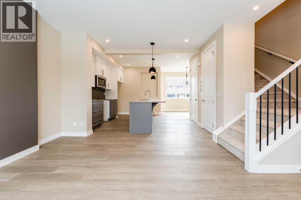 369 Waterford Boulevard, Chestermere, Alberta  T1X 2Z7 - Photo 5 - A2295496