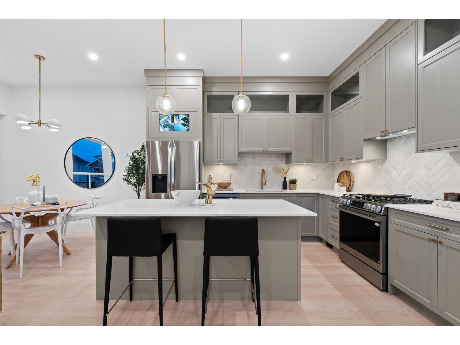 102 16594 22 Avenue, Surrey, British Columbia  V3Z 0V5 - Photo 3 - R3108940