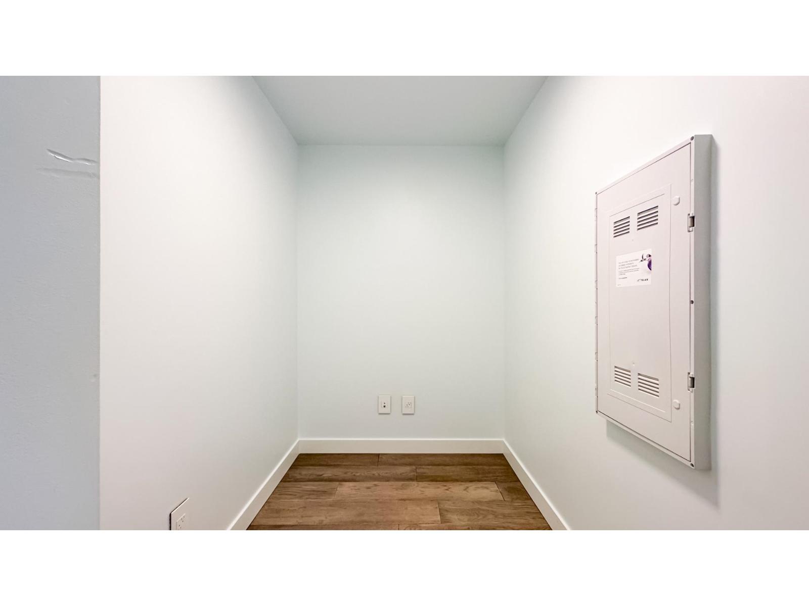 405 15165 Thrift Avenue, Surrey, British Columbia  V4B 0C1 - Photo 12 - R3108878