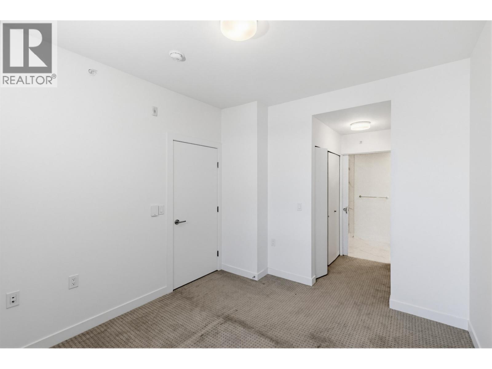 404 7788 18th Street, Burnaby, British Columbia  V3N 0J3 - Photo 13 - R3108537