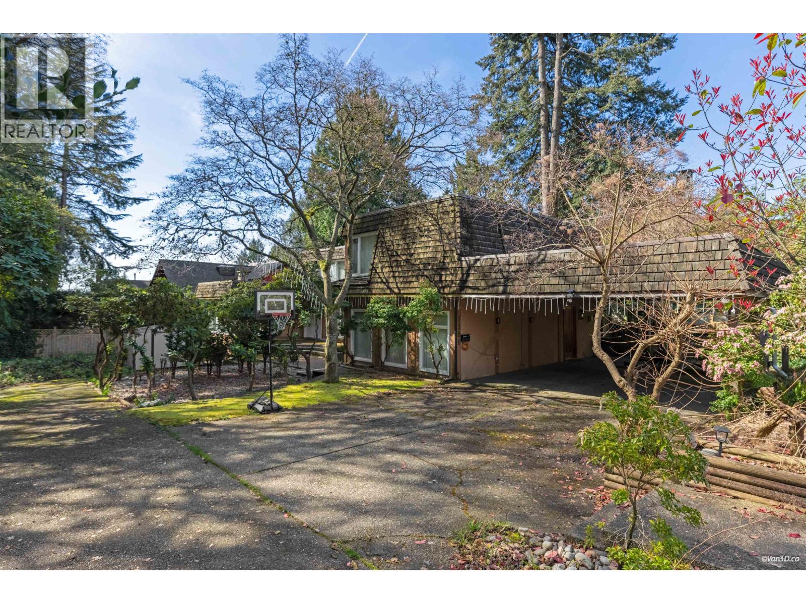 1366 KINGS AVENUE, West Vancouver, British Columbia