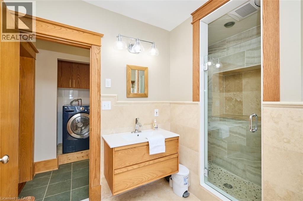 4915 King Street, Beamsville, Ontario  L0R 1B0 - Photo 15 - 40816285