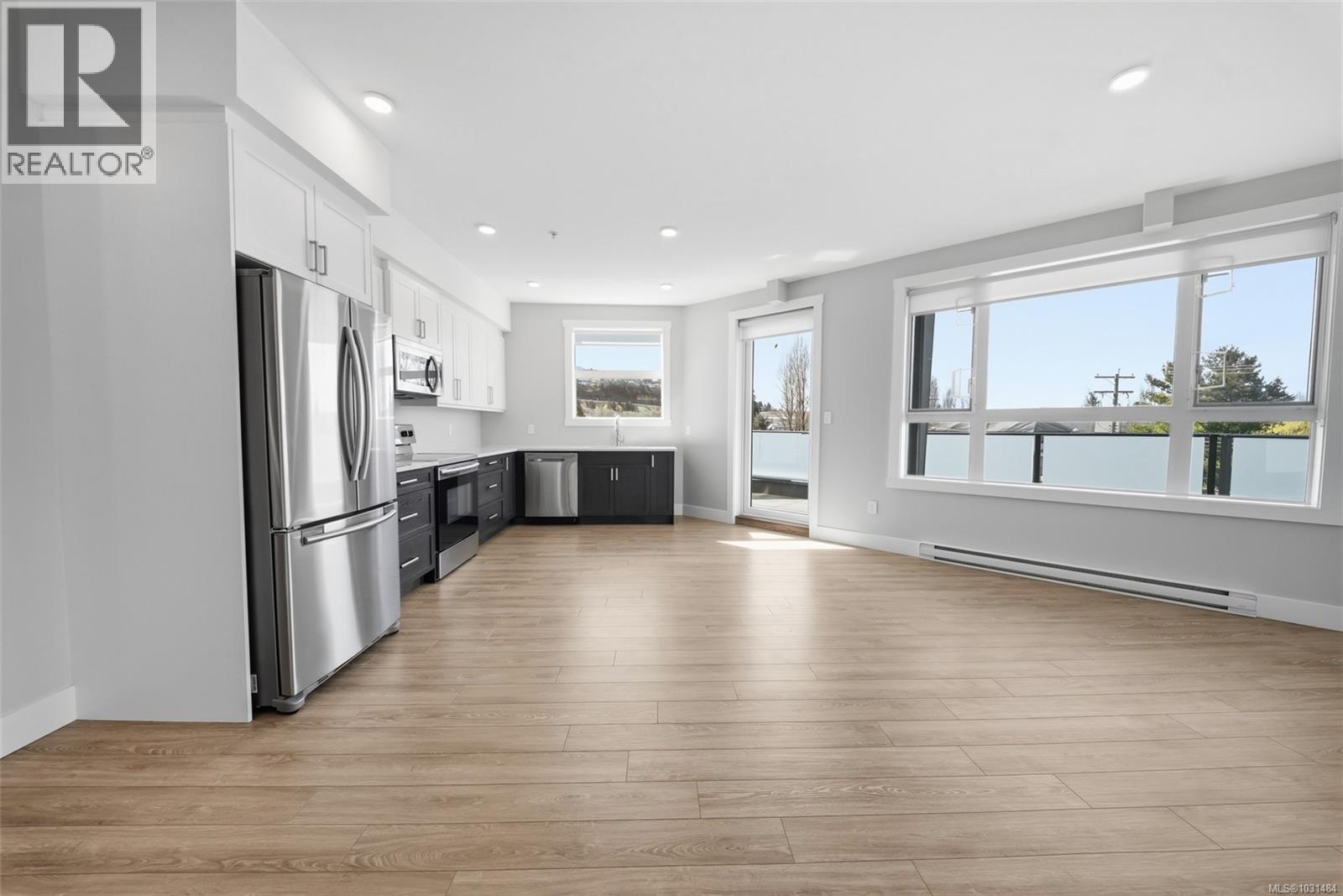 205 525 Third St, Nanaimo, British Columbia  V9R 1W7 - Photo 11 - 1031484