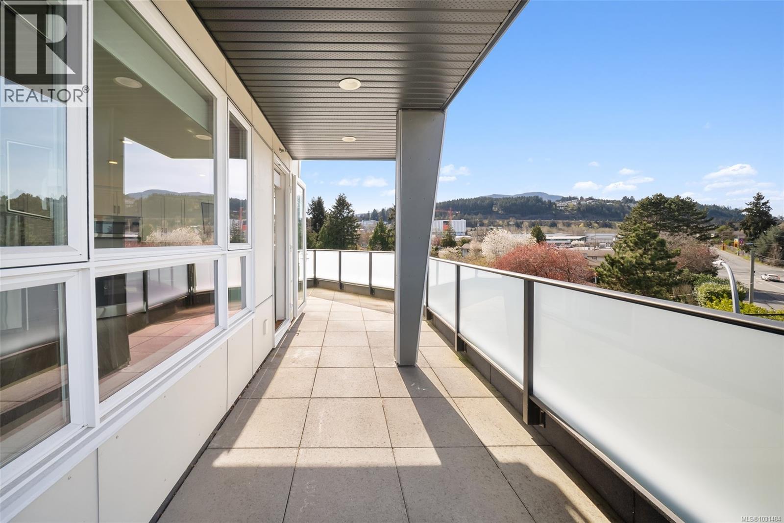 205 525 Third St, Nanaimo, British Columbia  V9R 1W7 - Photo 8 - 1031484