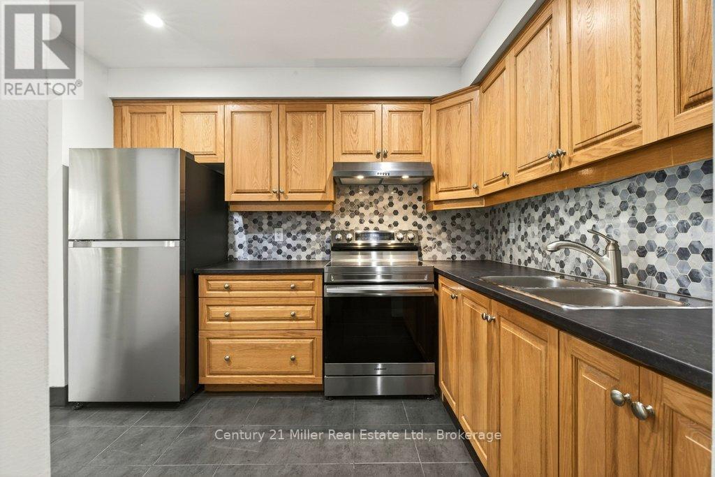 40 - 30 Dundalk Drive, Toronto, Ontario  M1P 4W1 - Photo 10 - E12974652