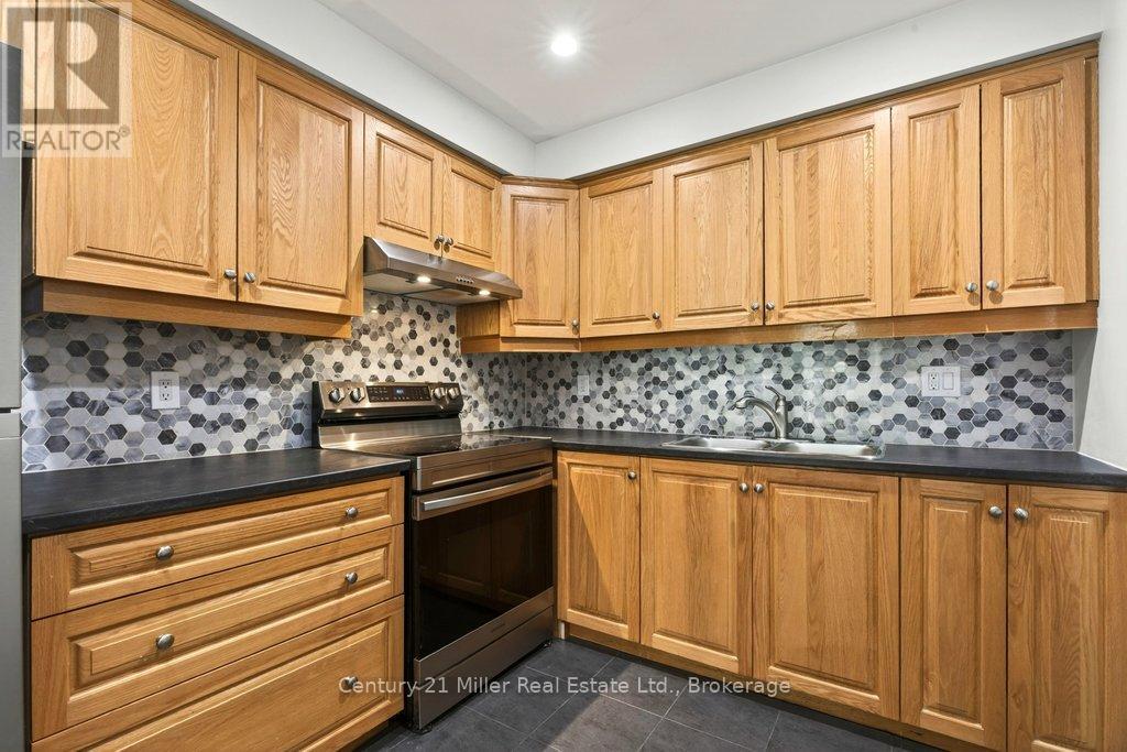 40 - 30 Dundalk Drive, Toronto, Ontario  M1P 4W1 - Photo 11 - E12974652