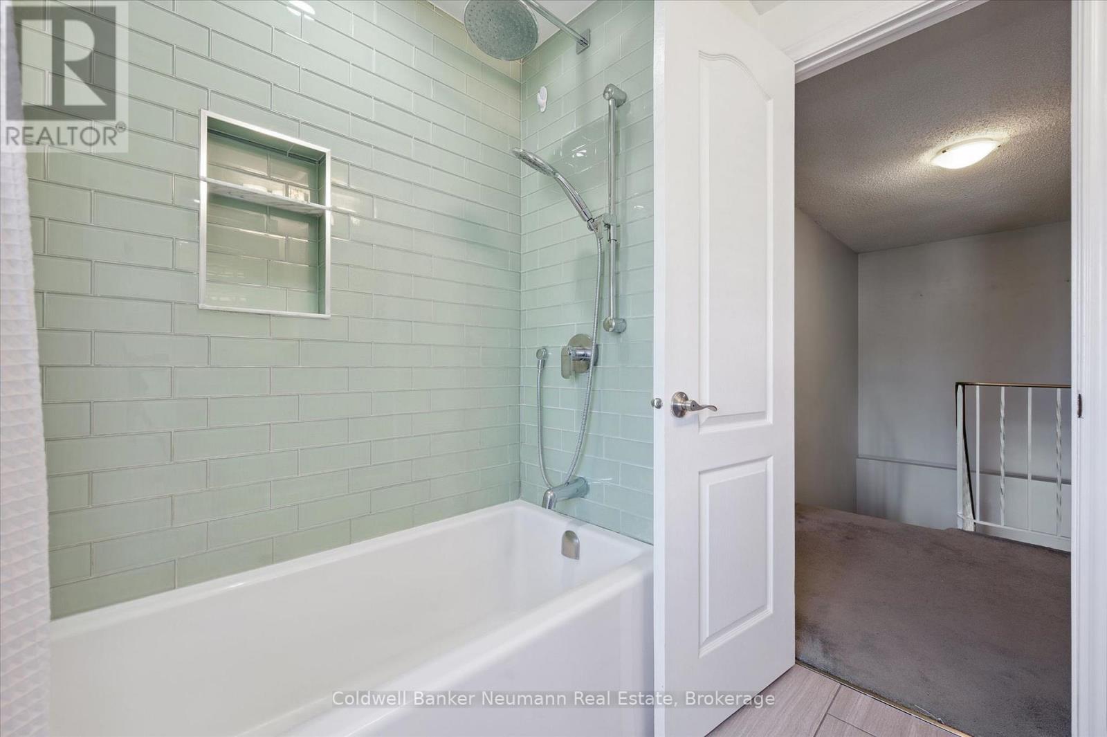 73 Pathfinder Crescent, Kitchener, Ontario N2P 1S2 - Photo 22 - X12974692