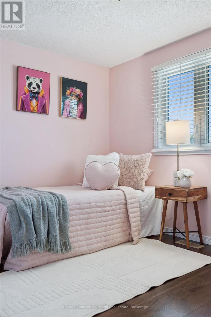 73 Pathfinder Crescent, Kitchener, Ontario N2P 1S2 - Photo 23 - X12974692