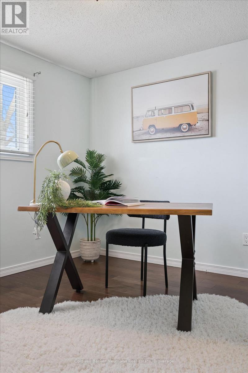 73 Pathfinder Crescent, Kitchener, Ontario N2P 1S2 - Photo 24 - X12974692