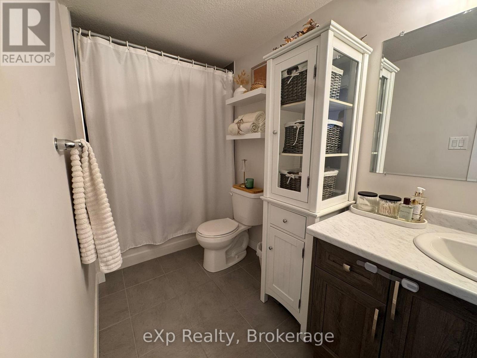 D8 - 160 Rochefort Street, Kitchener, Ontario  N2R 0P5 - Photo 16 - X12974772