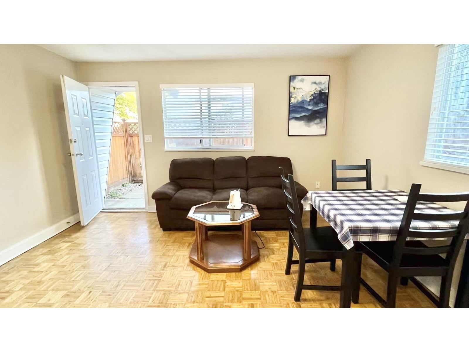 149xx 97 Avenue, Surrey, British Columbia  V3R 9V4 - Photo 3 - R3109125