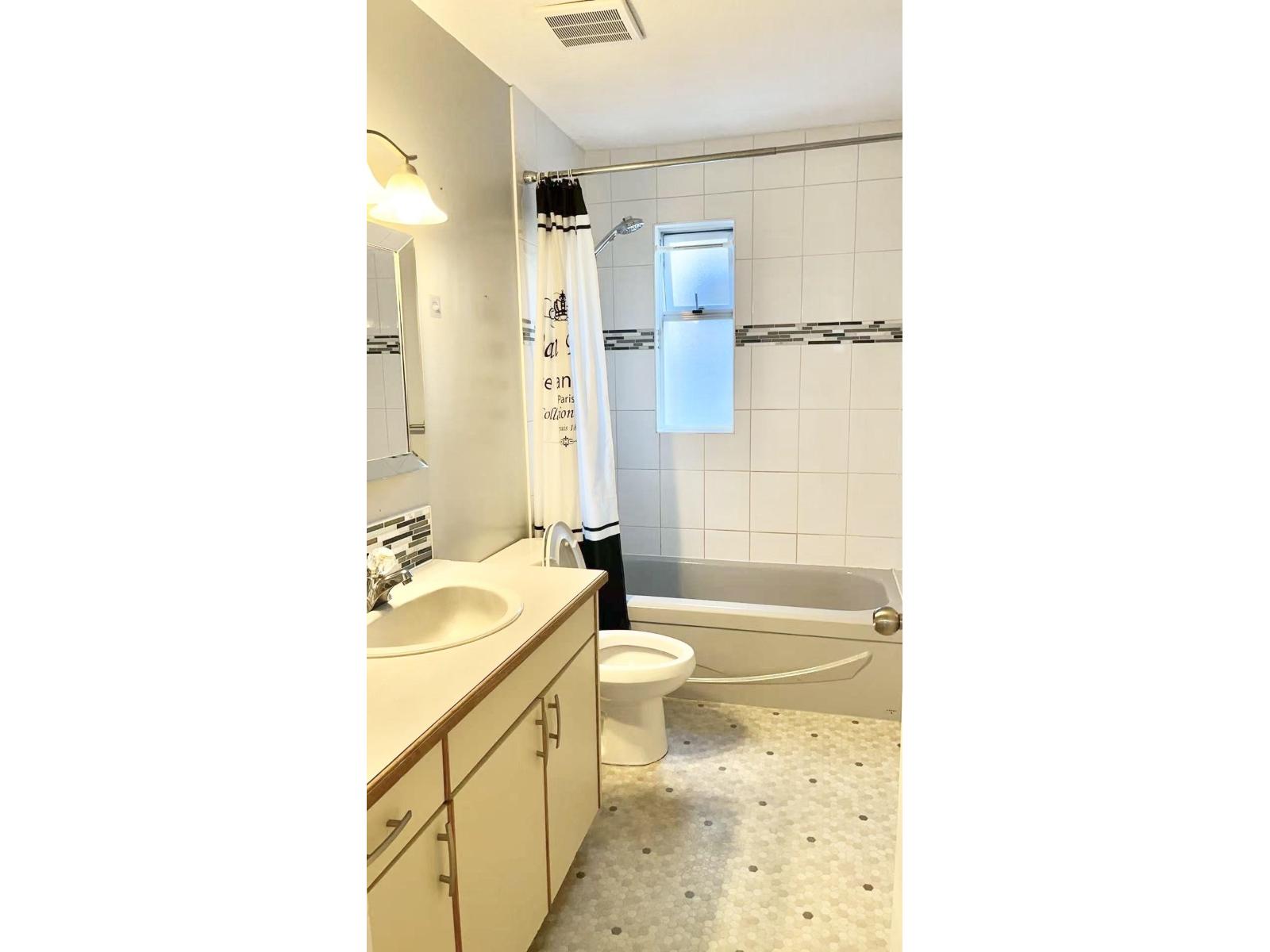 149xx 97 Avenue, Surrey, British Columbia  V3R 9V4 - Photo 8 - R3109125