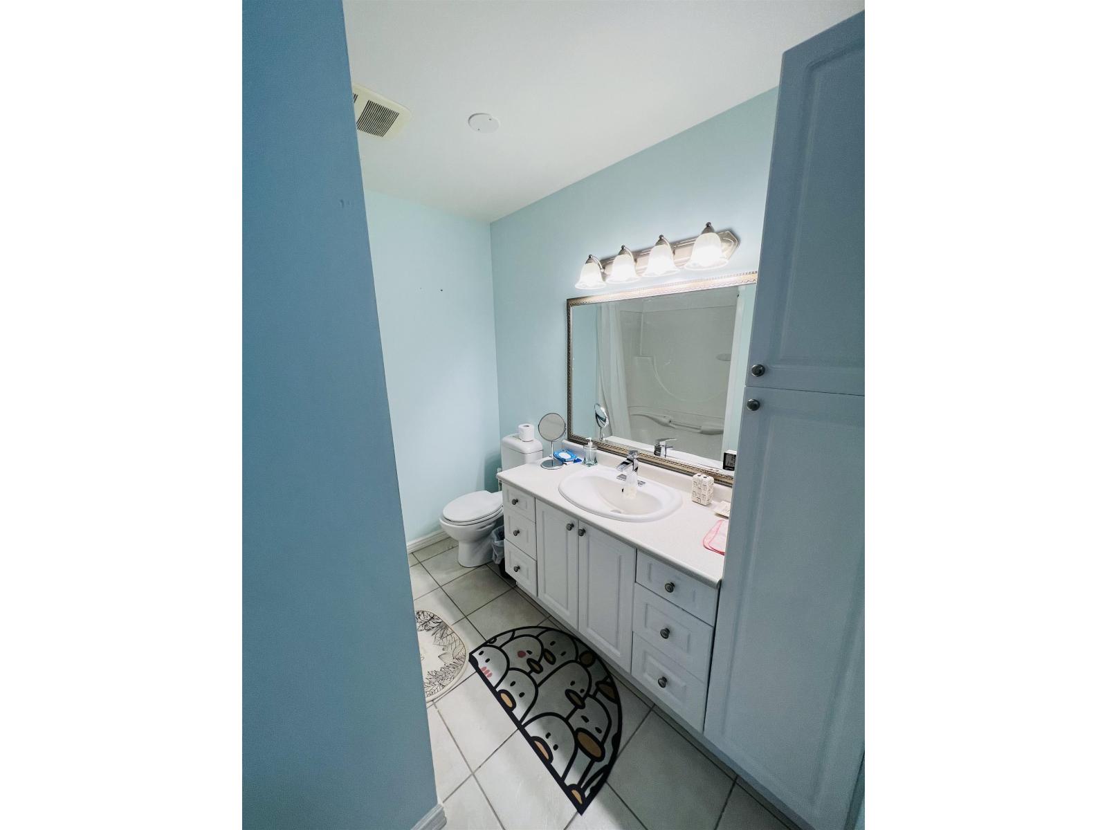 14748 Upper Roper Avenue, White Rock, British Columbia  V4B 2C9 - Photo 15 - R3109130