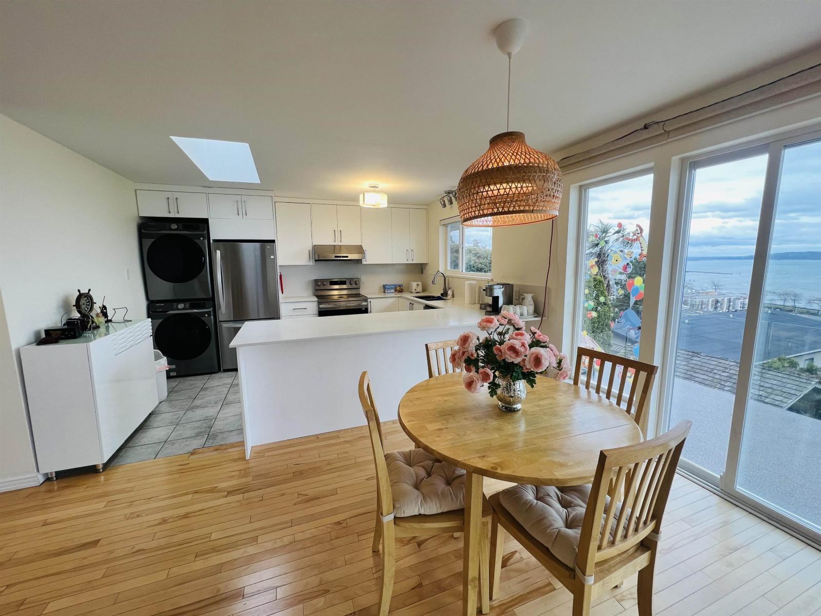 14748 Upper Roper Avenue, White Rock, British Columbia  V4B 2C9 - Photo 6 - R3109130