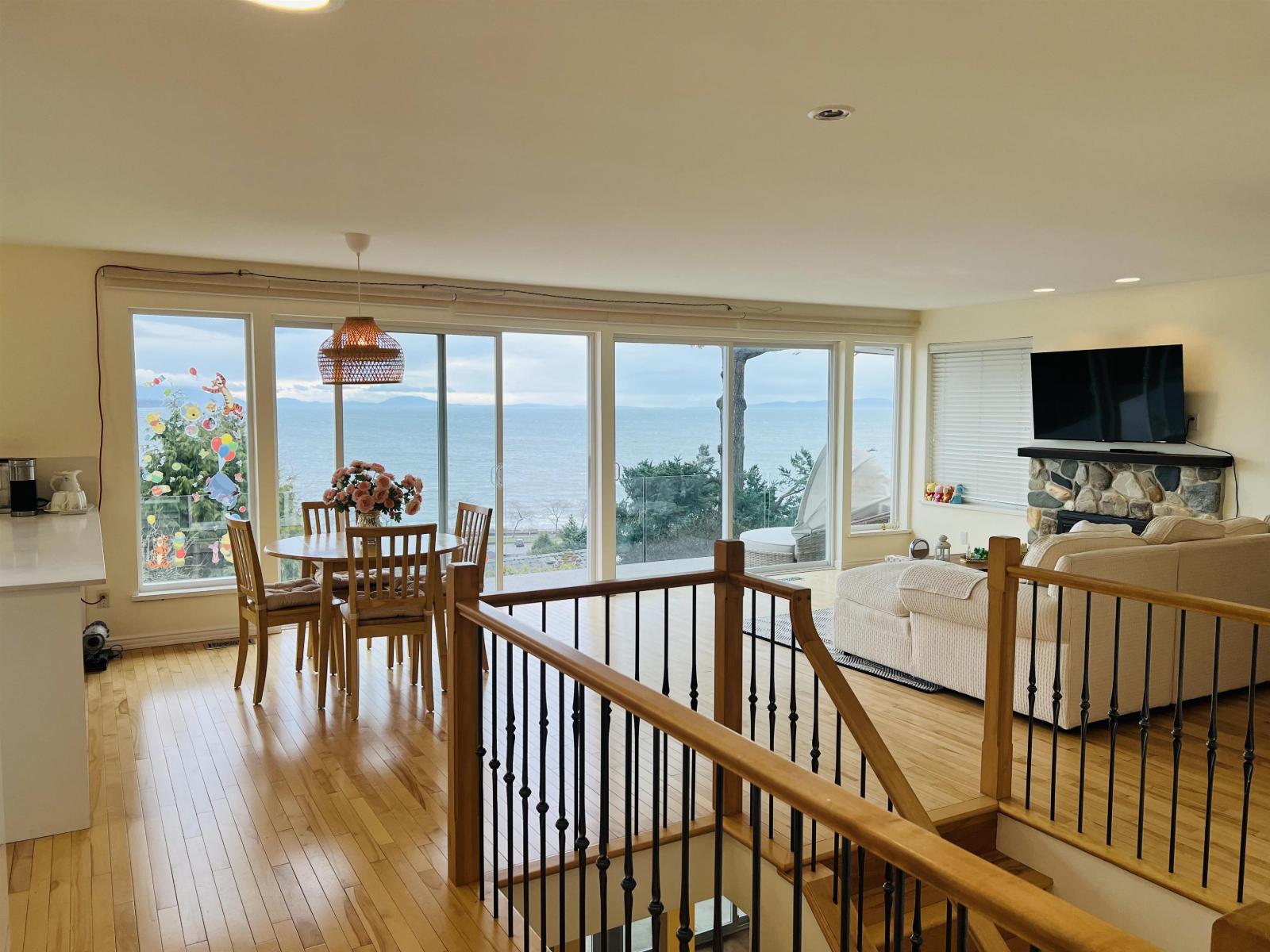 14748 Upper Roper Avenue, White Rock, British Columbia  V4B 2C9 - Photo 7 - R3109130