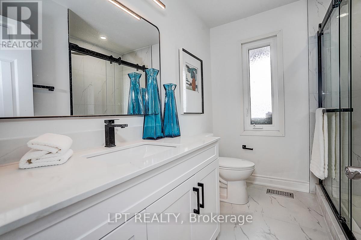 194 South Channel Drive, Georgina, Ontario  L4P 2N3 - Photo 35 - N12938166