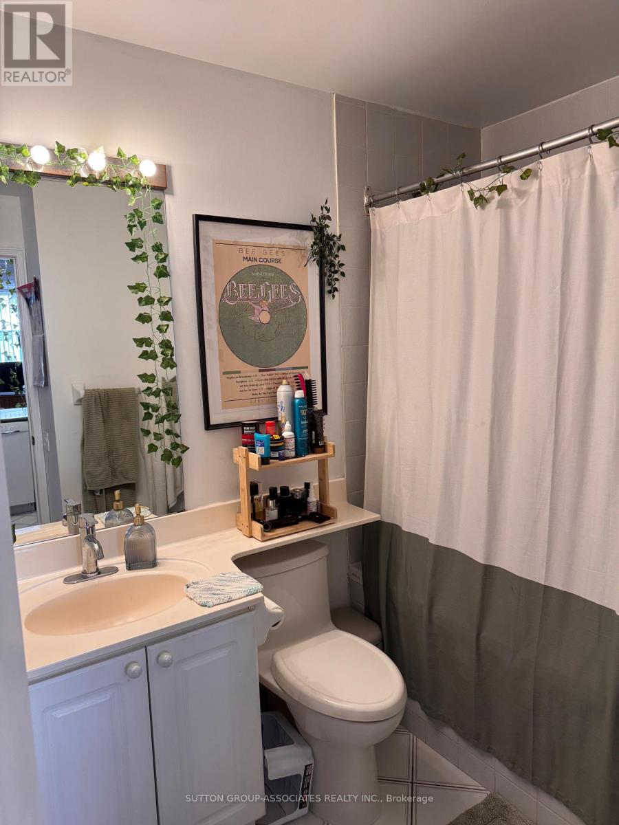 406 - 555 Yonge Street, Toronto, Ontario  M4Y 3A6 - Photo 12 - C12968898